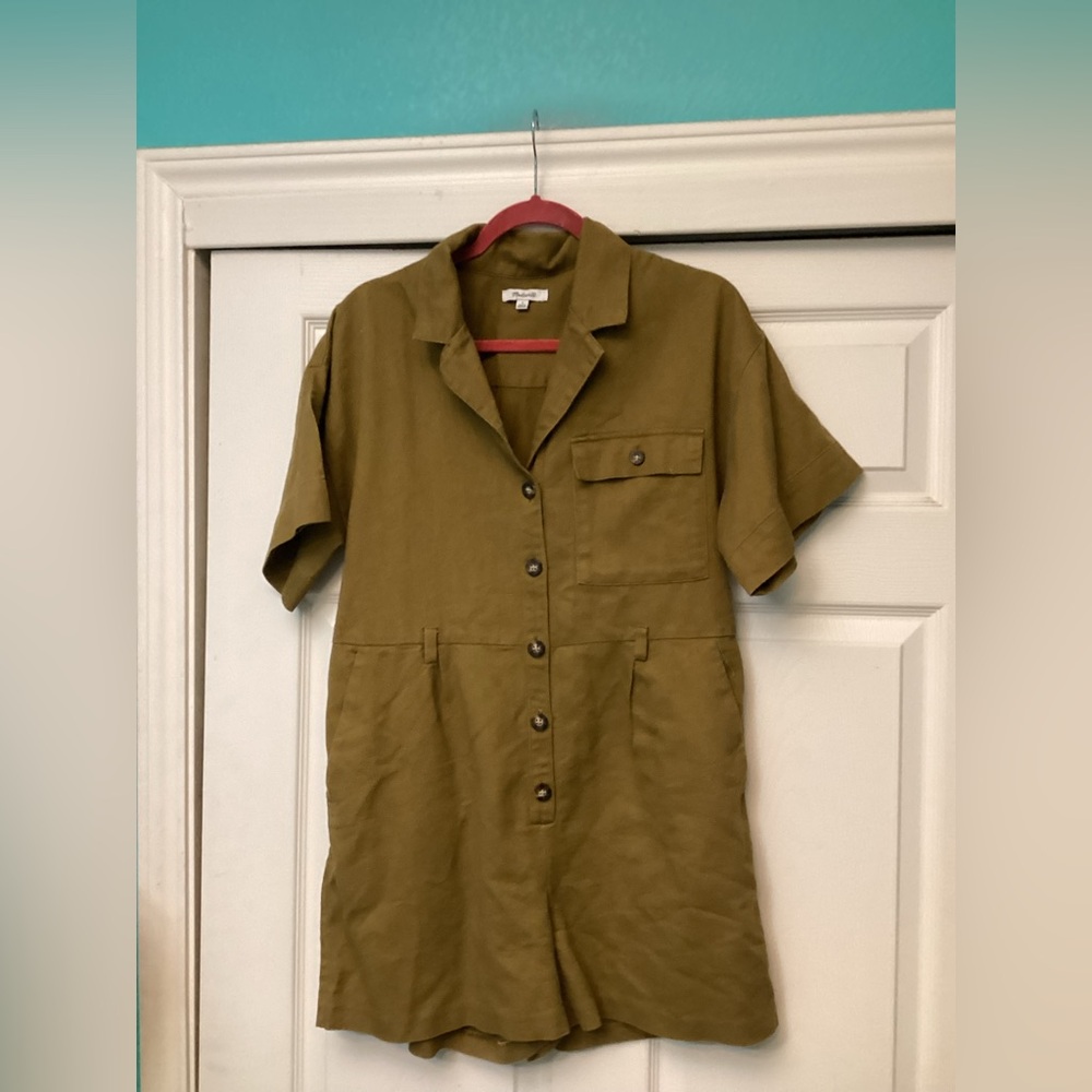 💥PRICE DROP💥 Olive Belted Safari Romper - Picture 2 of 6